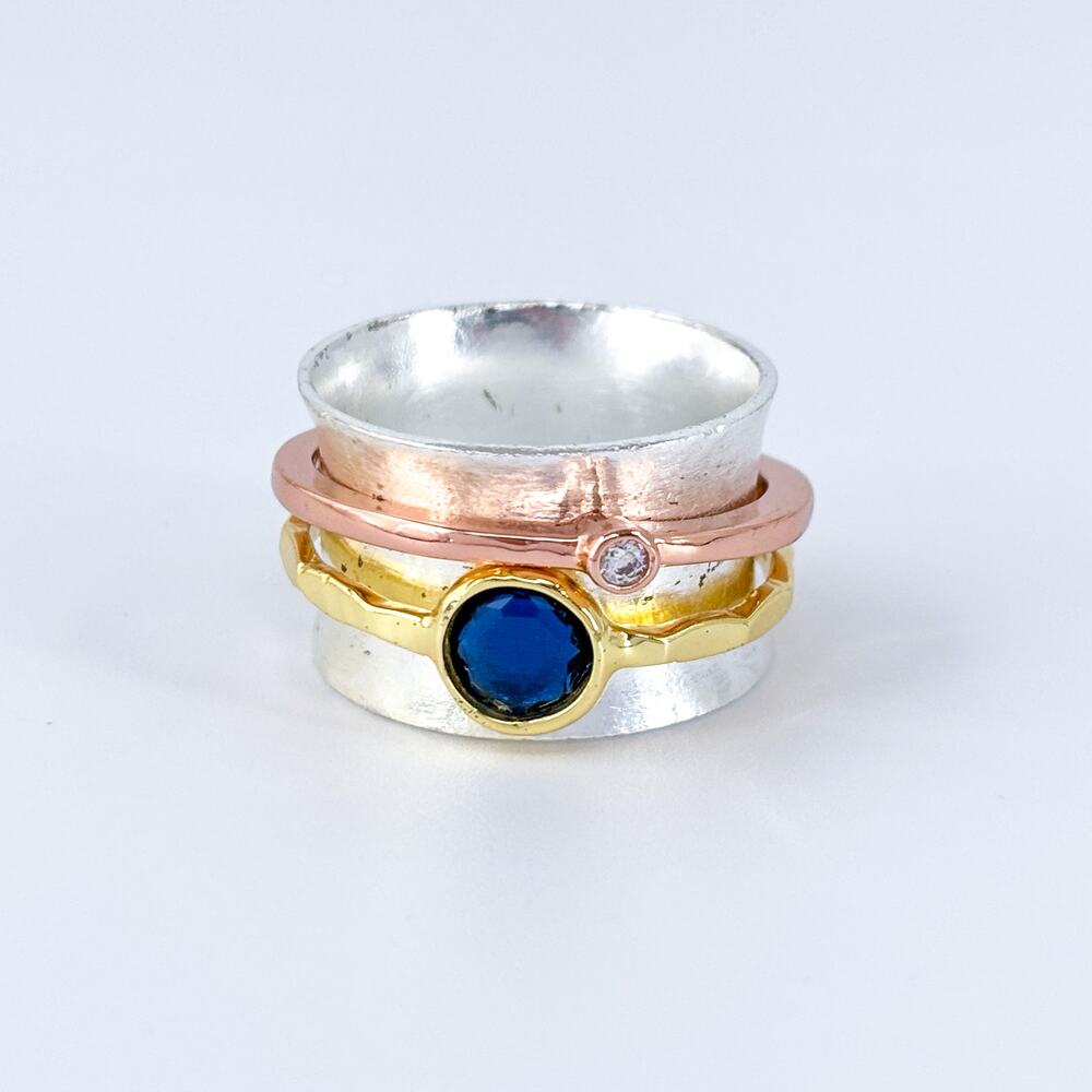 Vintage Sterling Silver 925 Blue Crystal Cubic Zirconia Spinner Ring Size 7